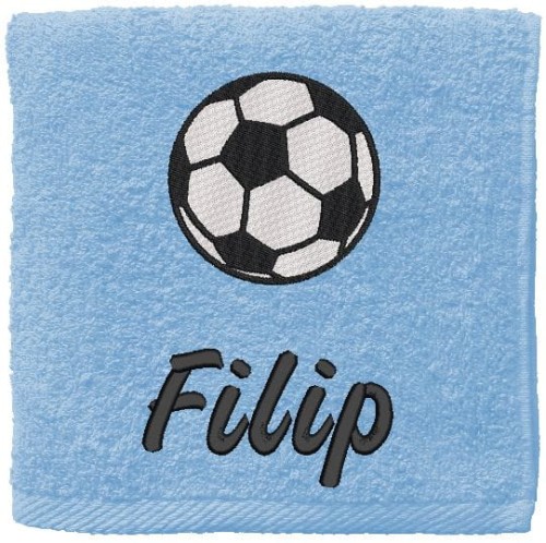 recznik z imieniem i pilka nozna.jpg